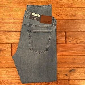 NWT Vineyard Vines Men's Light Blue Jeans 34x32